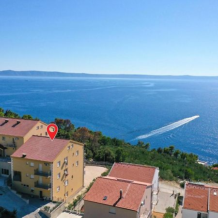 Beautiful Apartment In Krvavica With Kitchen Εξωτερικό φωτογραφία